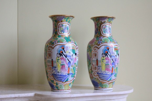 Антикварные фарфоровые вазы роспись. Япония. Начало 20 века