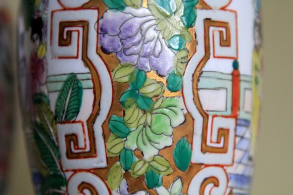 Антикварные фарфоровые вазы роспись. Япония. Начало 20 века