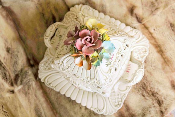 Изящная квадратная супница BASSANO