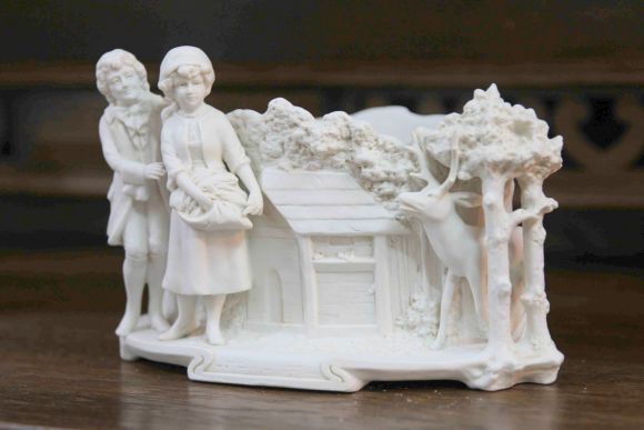 Винтажная карандашница из белоснежного фарфора