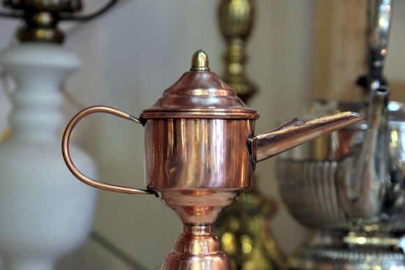 Медная антикварная масленка после реставрации. Европа