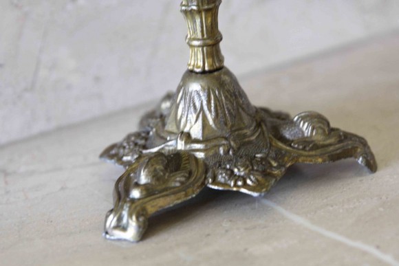 Роскошная бронзовая пара подсвечников, сделанные в Европе