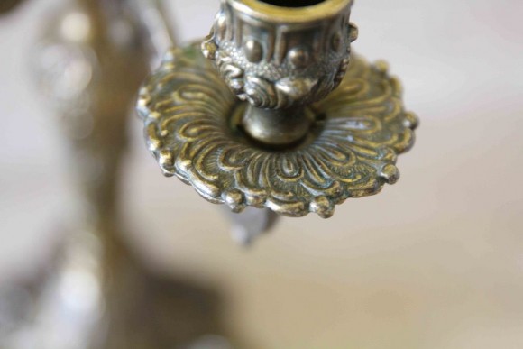 Роскошная бронзовая пара подсвечников, сделанные в Европе