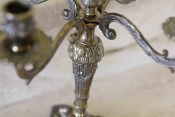 Роскошная бронзовая пара подсвечников, сделанные в Европе