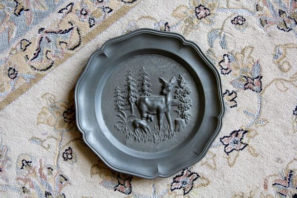 Оловянная тарелка - житель леса - Благородный Олень