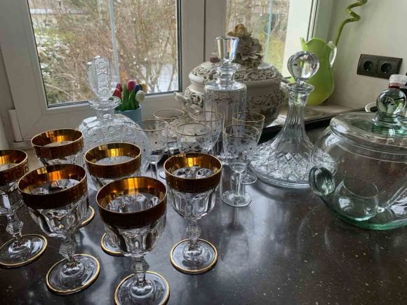 Тяжелые хрустальные бокалы с золотым рисунком ВЕРСАЧЕ