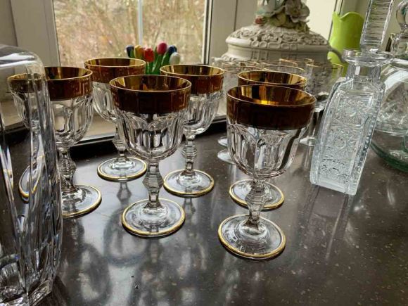 Тяжелые хрустальные бокалы с золотым рисунком ВЕРСАЧЕ