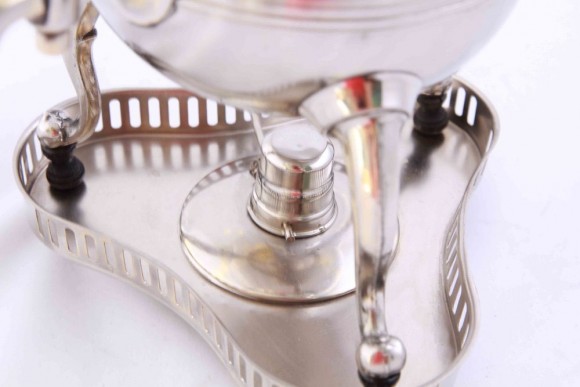 Старинная бульотка в серебре фирмы RIO