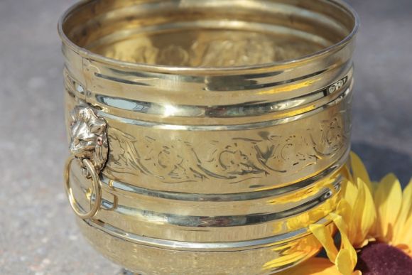 Большое, редкое, красивое кашпо из латуни