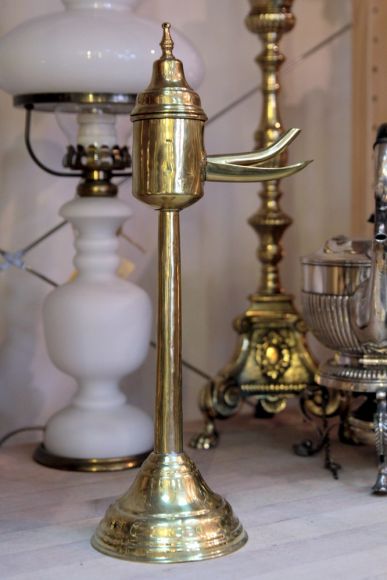 Старинная латунная масленка . Европа. Начало 20 века