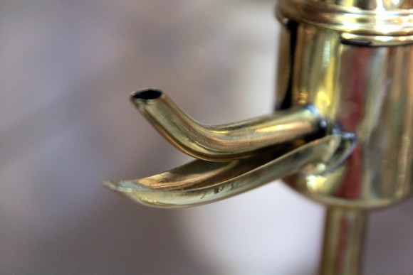 Старинная латунная масленка . Европа. Начало 20 века