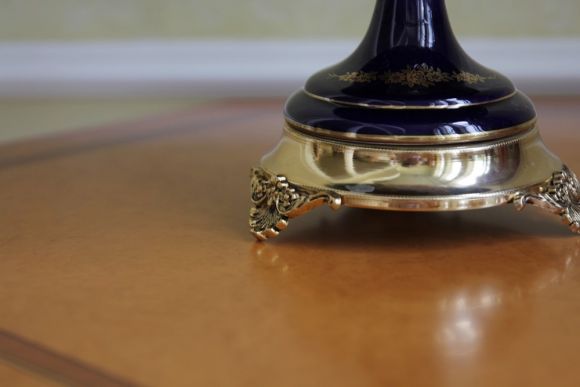 Антикварная фарфоровая ваза с крышкой. Европа. Начало 20 века