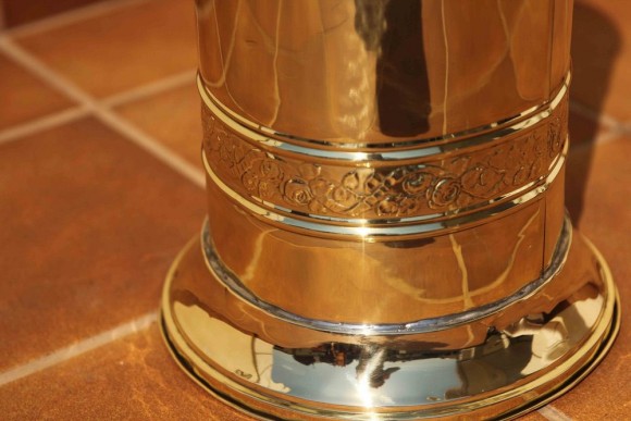 Чудесная зонтница или ваза. Европа. Начало 20 века. Латунь. Реставрация