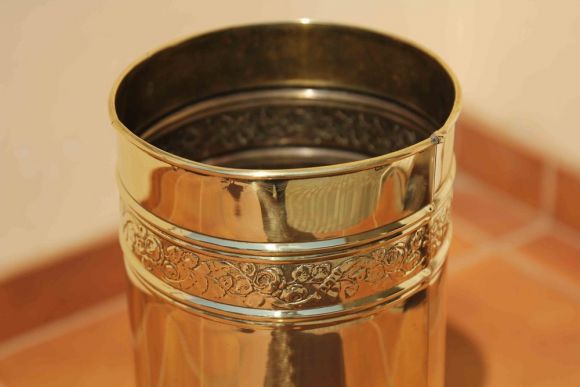 Чудесная зонтница или ваза. Европа. Начало 20 века. Латунь. Реставрация