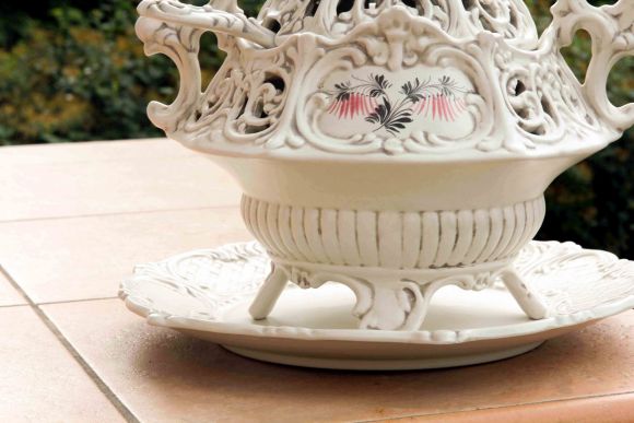 Миниатюрная старинная супница Bassano Italy