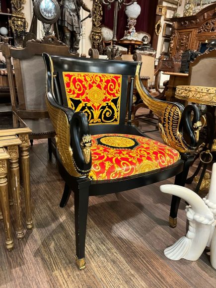 Винтажное оригинальное кресло versace версаче