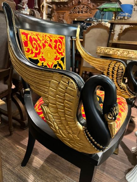 Винтажное оригинальное кресло versace версаче