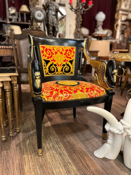Винтажное оригинальное кресло versace версаче