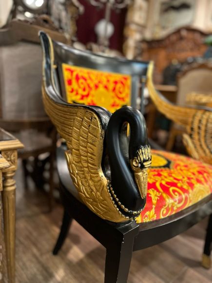 Винтажное оригинальное кресло versace версаче