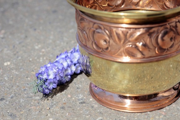 Кашпо из латуни, с медными вставками. Европа. Начало 20 века