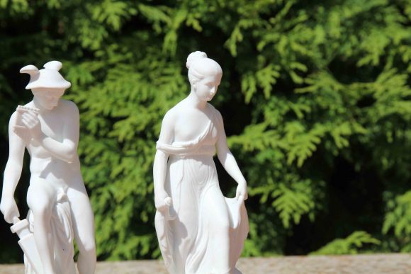 Антикварная статуэтка из бисквитного фарфора "Бог Гермес" и "Богиня плодородия". Копенгаген, Дания.