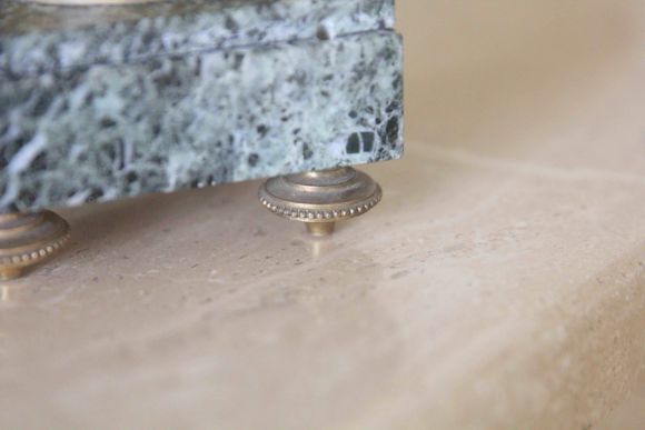 Пара шикарных старинных французских ваз.