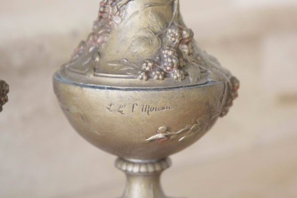 Пара шикарных старинных французских ваз.