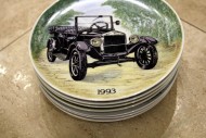 Серия декоративных тарелок "Автомобили прошлого века".Европа. Начало 20 века