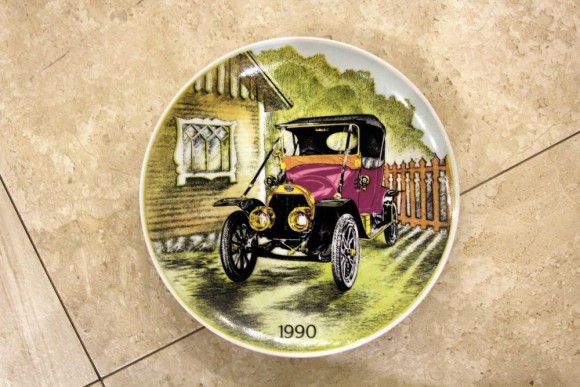 Серия декоративных тарелок "Автомобили прошлого века".Европа. Начало 20 века