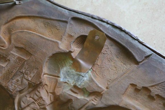 Антикварное настенное панно РЫЦАРЬ С ПОБЕДОЙ. Медь