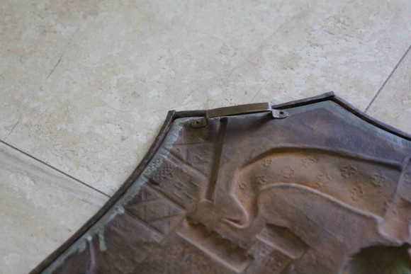 Антикварное настенное панно РЫЦАРЬ С ПОБЕДОЙ. Медь