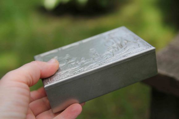 Витажная шкатулка с завораживающим морским пейзажем