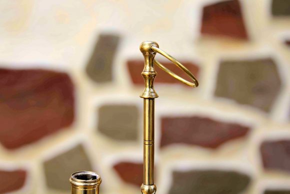 Старинный подвесной подсвечник с кольцом