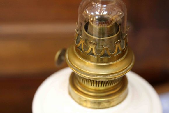 Старинная керосиновая лампа С интересным стеклом!