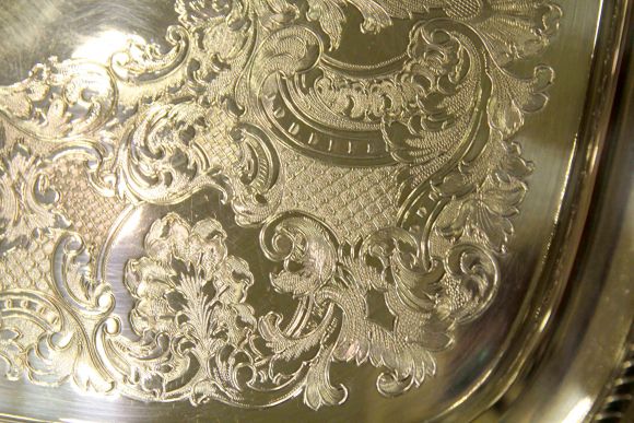 Старинный квадратный поднос в серебре