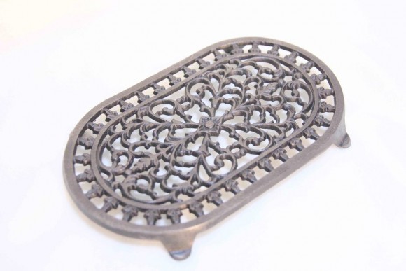 Очень интересная старинная подставка под утюг. Европа. Начало 20 века