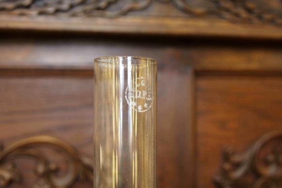 Винтажная керосиновая лампа