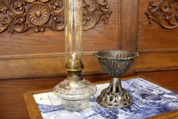 Винтажная керосиновая лампа