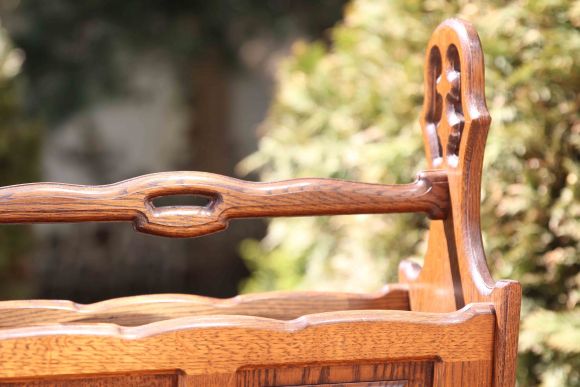 Винтажная газетница из дуба. Европа. Начало 20 века