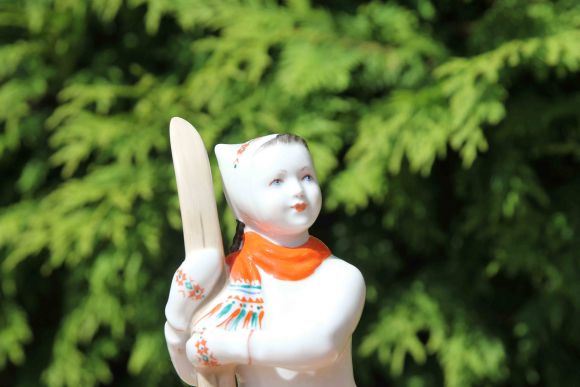 Статуэтка ЛФЗ «Лыжница». СССР