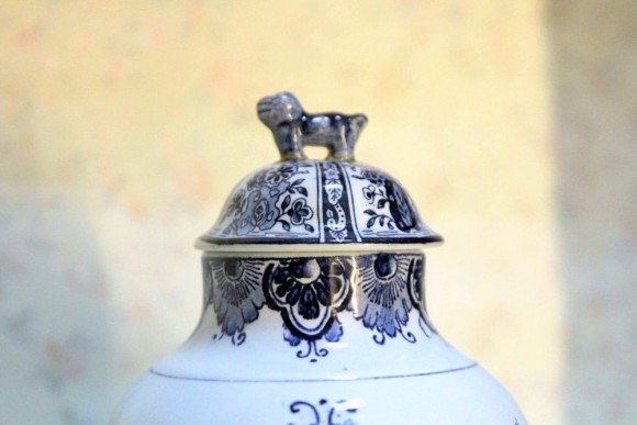 Антикварная ваза с крышкой Делфт. Европа. Начало 20 века