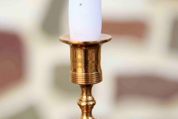 Пара медных подсвечников из Европы