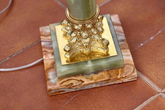 Очень красивый винтажный торшер. Франция