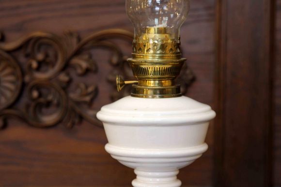 Шикарная керосиновая белая лампа DALFT