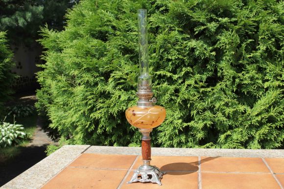 Антикварная керосиновая лампа. Европа. Начало 20 века