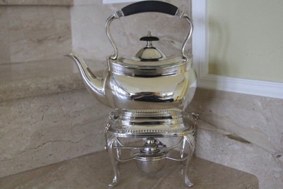 Старинная посеребренная бульотка. Европа. Середина 20 века