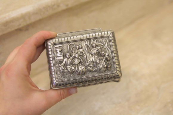 Голландская шкатулка с классическим сюжетом "Веселое гуляние"