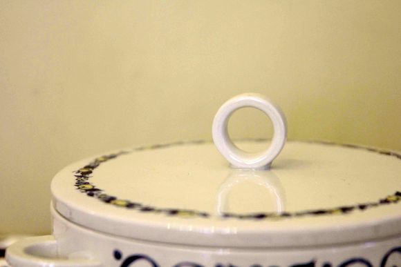 Керамическая сухарница VOLLIROY&BOCH