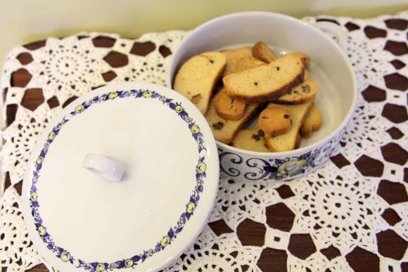 Керамическая сухарница VOLLIROY&BOCH