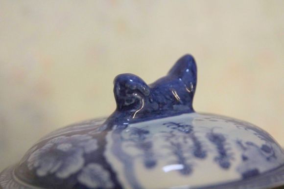 Очень хорошенькая, антикварная  вазочка - шкатулка. Европа. Начало 20 века